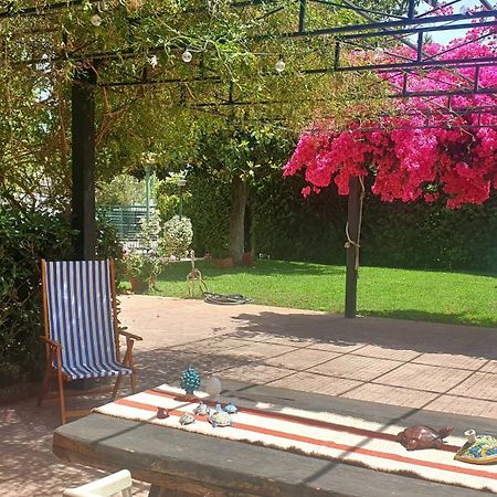 La Depandance Di Villa Rosa Locazioni Brevi Mondello Exteriör bild